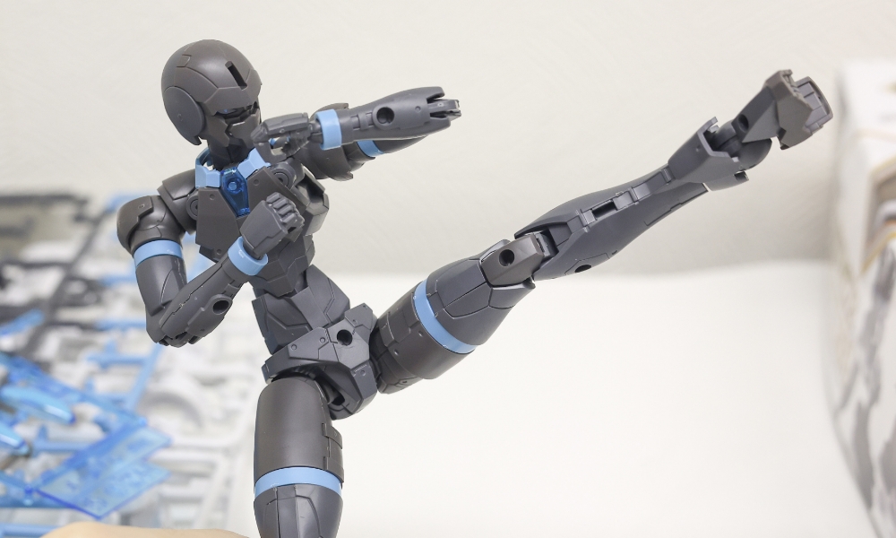 リーベルウィザード蹴り
