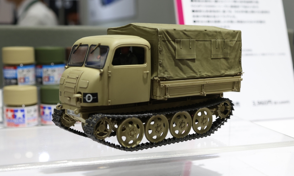 1/35 ドイツRSO/01多用途牽引車