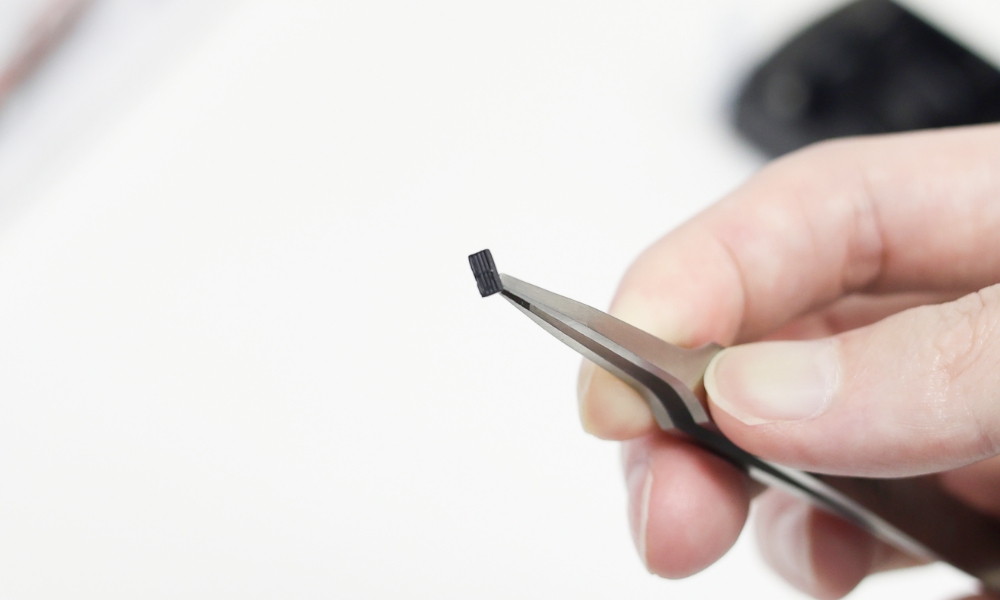 はじかないピンセット