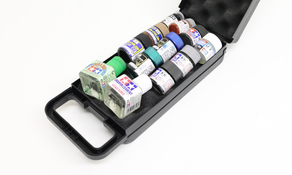 接着剤・塗料収納