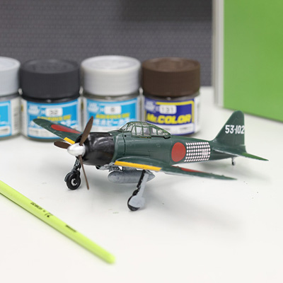 飛行機模型入門者に超オススメの零戦！ランナーに色付き、最低限の塗りでも楽しめます！ファインモールド1/72 帝国海軍 零式艦上戦闘機 五二型（三菱製・初期型）