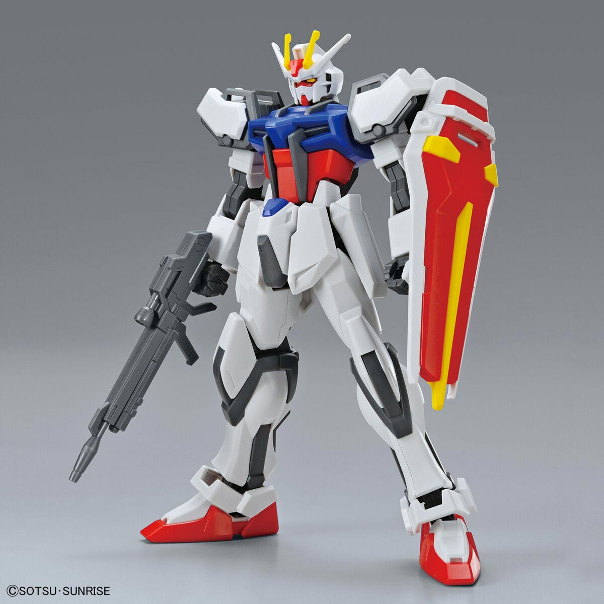 EG ストライクガンダム+バックパック×３種類装備等(全塗装+改修)完成品 