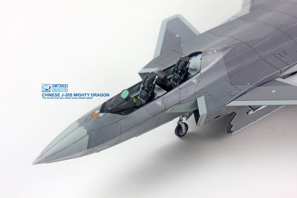 1/72 J-20S ｢威龍｣ 中国空軍ステルス複座戦闘機