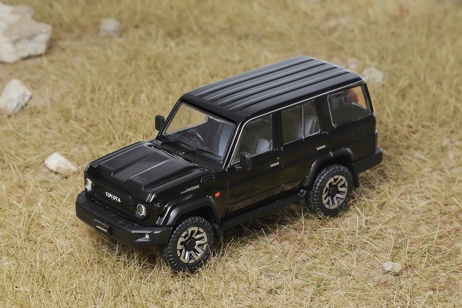 1/64 トヨタ Land Cruiser 70 - (RHD) - ブラック