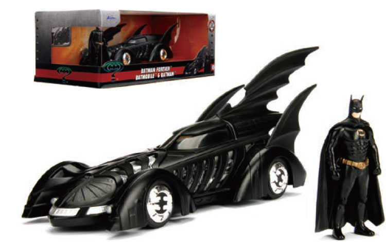 バットモービル 1/24 スケール ダイキャストミニカー バットマンフィギュア付き 「ダークナイト」版 カモフラバージョン