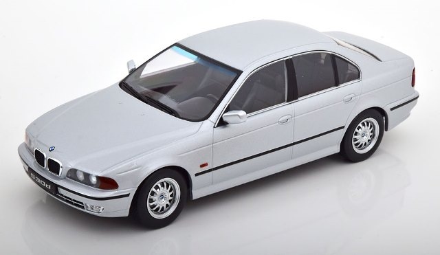 KKDC181051  Kkscale 1/18 BMW 530d E39 Sedan 1995 silver