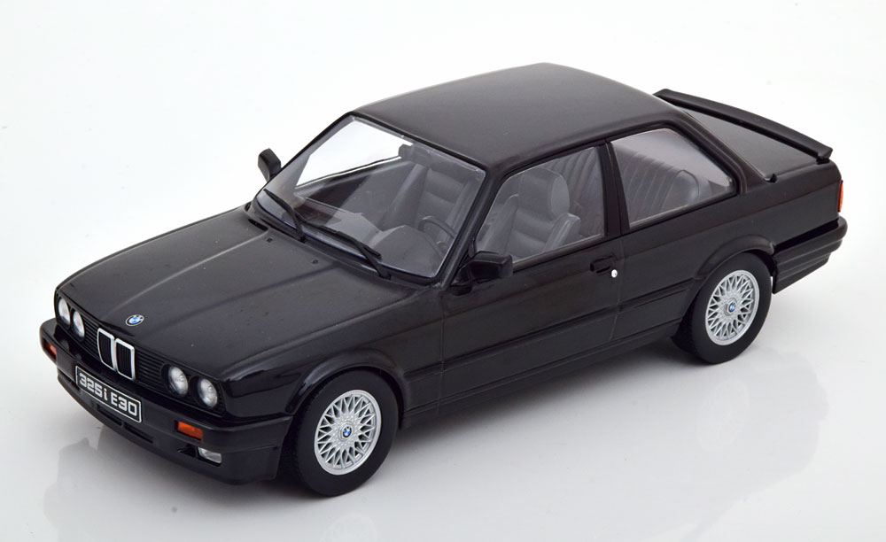KKDC180743 KKscale 1/18 BMW 325i E30 M-Paket 1 1987 ブラック