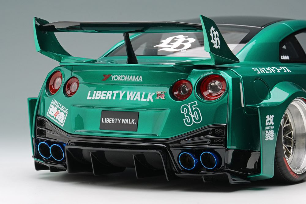 LBシルエット ワークスGT 35GT-RR キャンディグリーン【EML022G