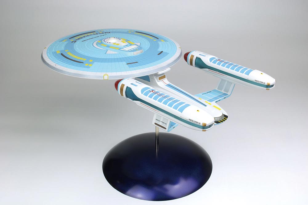 1/1400 スタートレック U.S.S. エンタープライズ NCC-1701-C【AMT1332