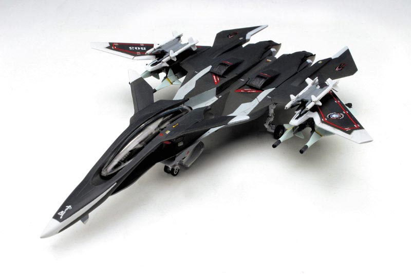 1/144 FFR-41MR 戦闘妖精雪風 メイヴ 最終出撃形態