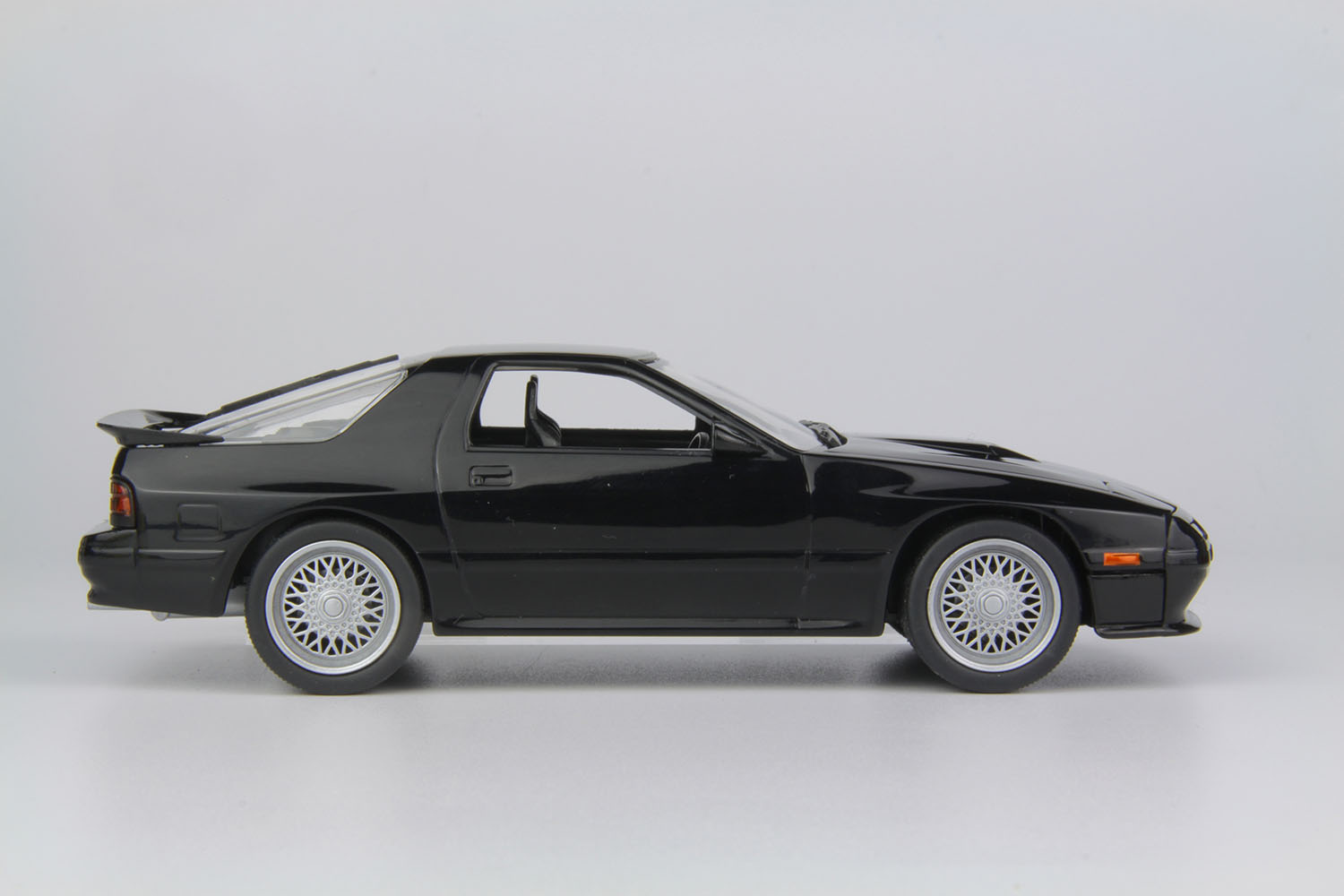 MN09 MONO 1/32 マツダ サバンナ RX-7（FC3S） ブリリアントブラック