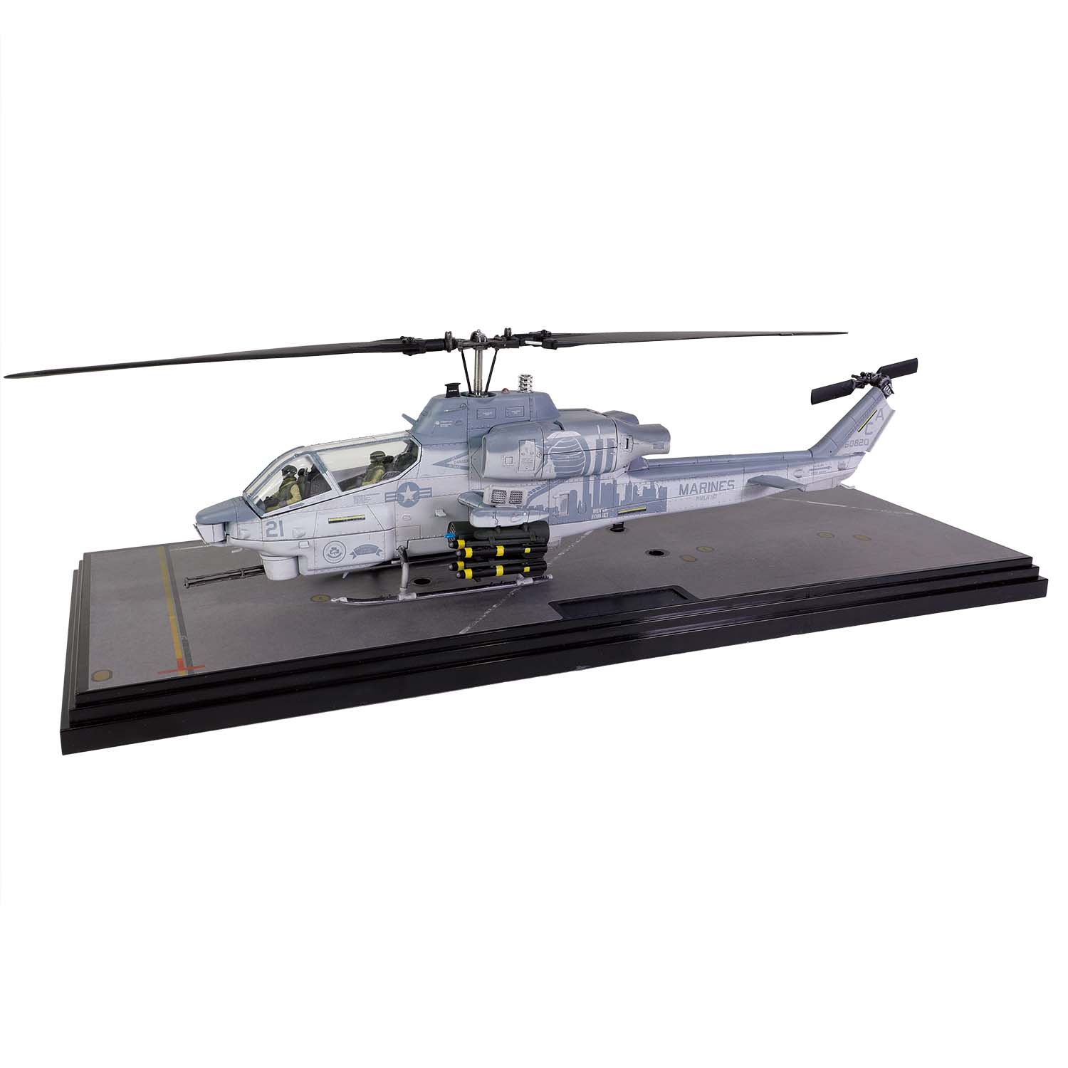 1/48 アメリカ海兵隊 攻撃ヘリコプター AH-1W ウィスキーコブラ 9.11 トリビュート 完成品