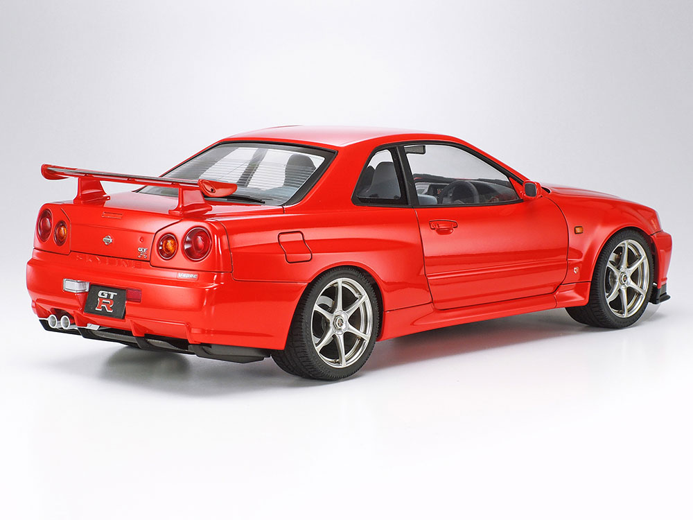 タミヤ プラモデル 完成品 1/24 日産 スカイラインGT-R GF-BNR34