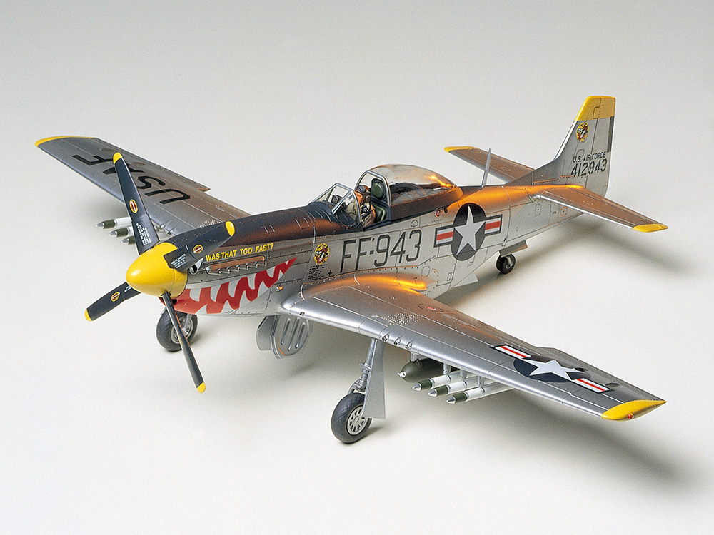 60323 1/32 ノースアメリカン P-51D/ K マスタング 太平洋戦線【60323