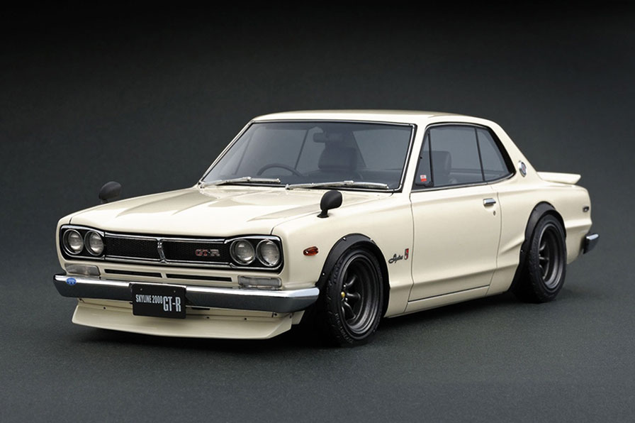 Nissan Skyline 2000 GT-R (KPGC10) White (1/18 Scale)