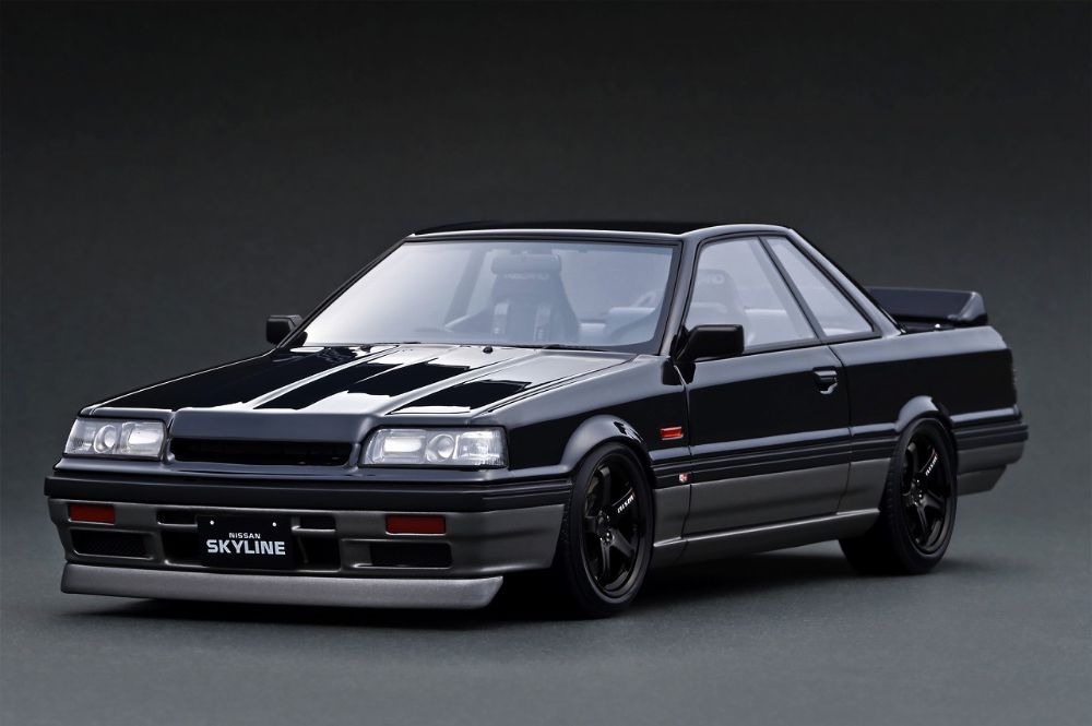 Nissan Skyline GTS-R (R31) Black/Silver(1/18 Scale)