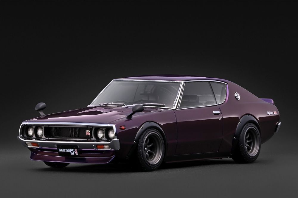 SKYLINE 2000 GT-R 完成品 Nissan Skyline 2000 GT-R (KPGC110) Purple Metallic (1/18 Scale