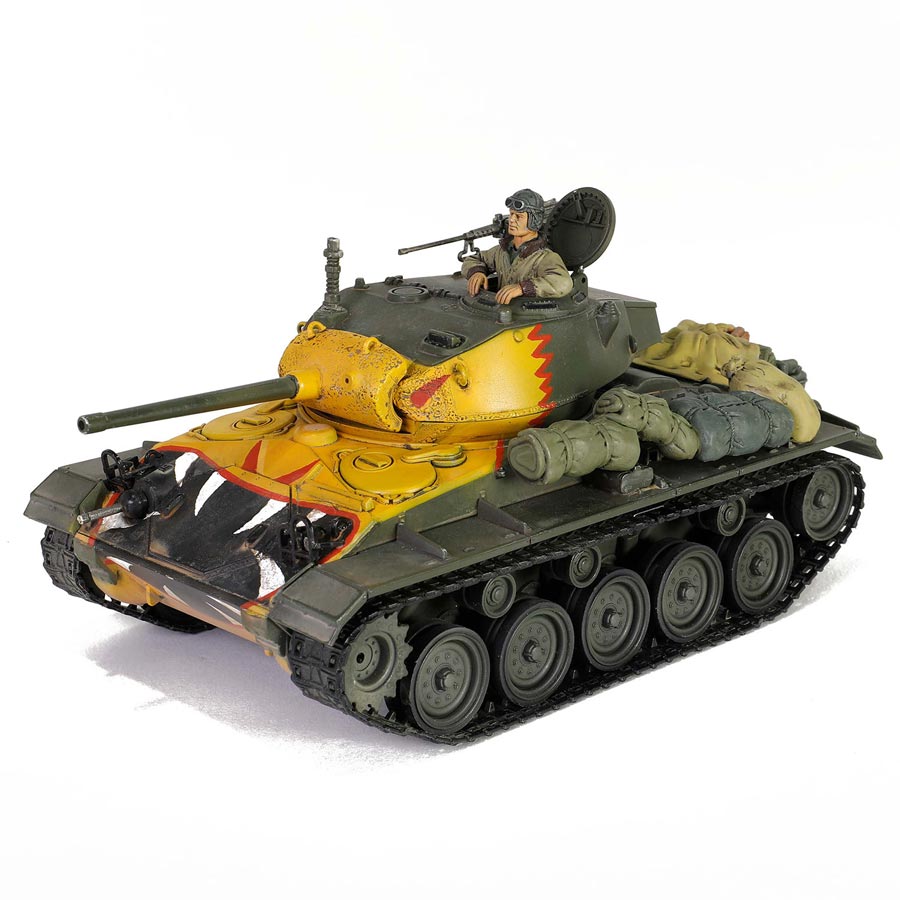 1/32 アメリカ軍 M24軽戦車 チャーフィー 1950年 朝鮮戦争 漢江 完成品